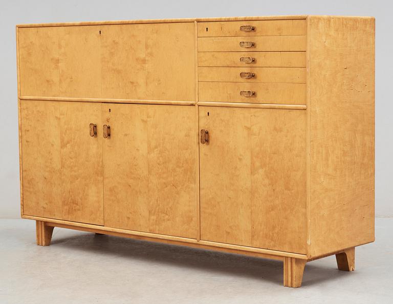 An Axel Larsson birch cabinet, Svenska Möbelfabrikerna, Bodafors, ca 1935.