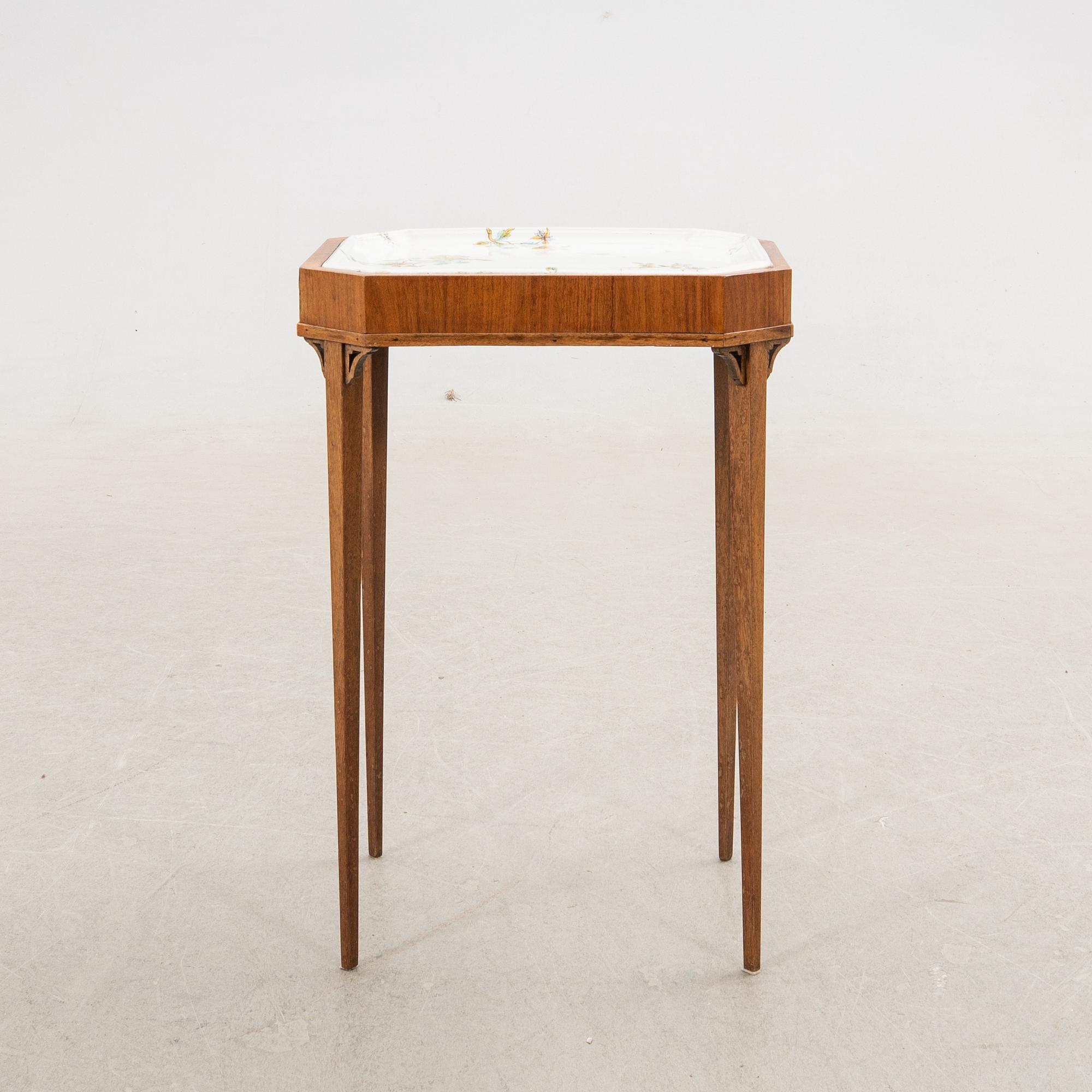 Brickbord sengustavianskt 1800-talets första hälft.