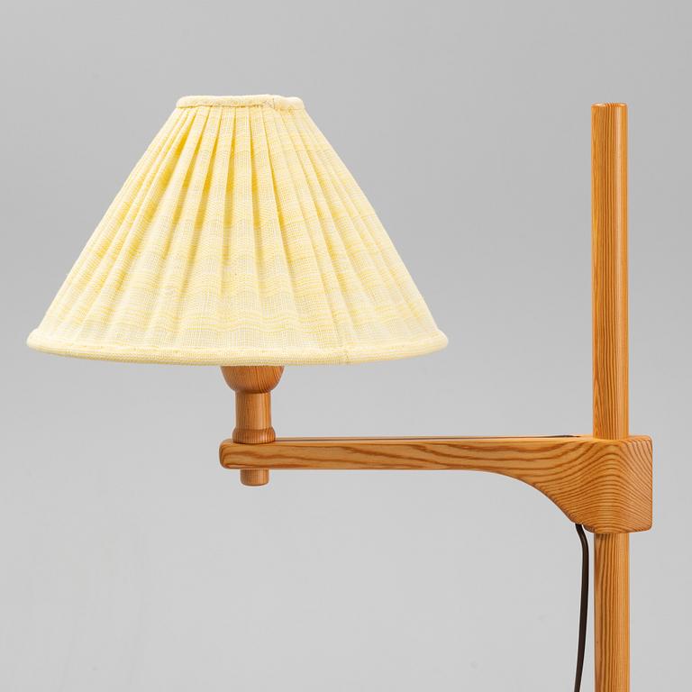 Carl Malmsten, golvlampor, ett par, "Staken".