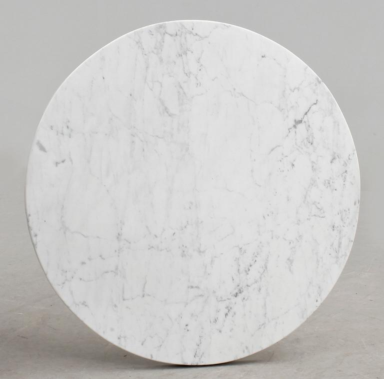 BORDSSKIVA, marmor, 1900-tal.