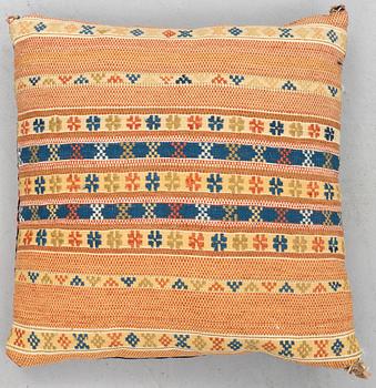 Kudde (Jynne), rölakan, ca 55 x 52,5 cm Skåne, 1800-tal.