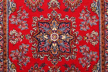 Matta, Najafabad, ca. 316 x 208 cm.