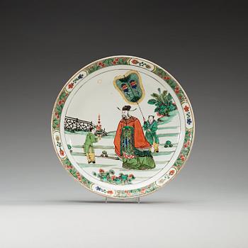 1489. A famille verte dish, Qing dynasty, Kangxi (1662-1722).