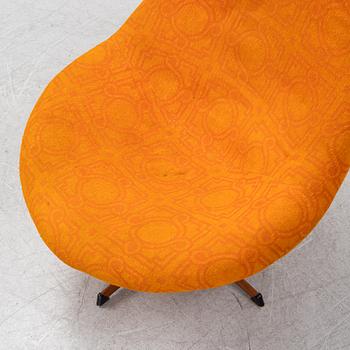 A swivel easy chair from Dahléns 1970s.