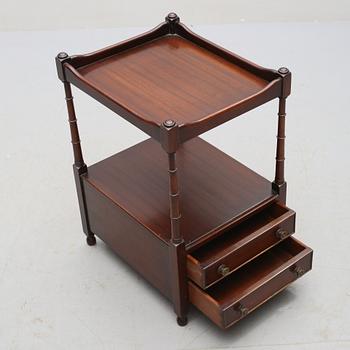 SIDOBORD, England, 1900-talets andra hälft.