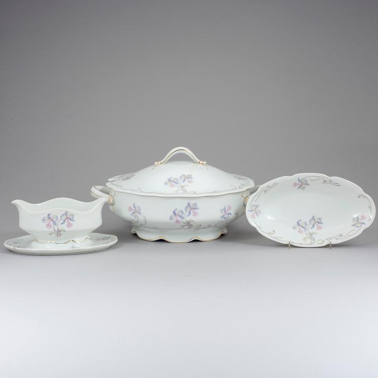MATSERVIS, 57 delar, porslin, Rosenthal, 1900-talets första hälft.