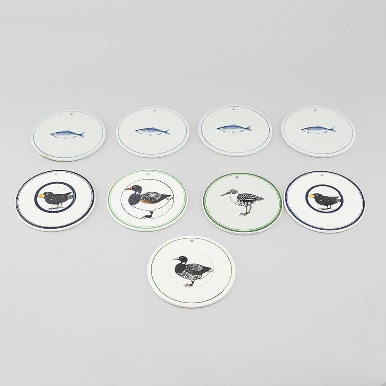 12 pieces of stoneware tableware from Knabstrup in Denmark, decorations by Inger Persson, 1970s/80s.