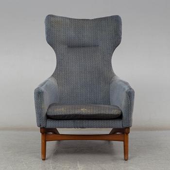 POUL VOLTHER, a 'Korall 110/4' easy cahir from Gemla Fabrikar AB, Diö.