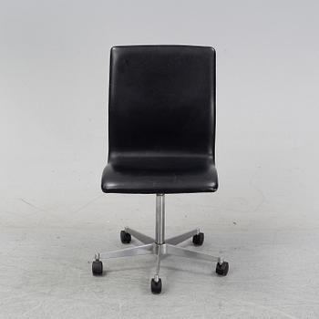 Arne Jacobsen, skrivbordsstol, "Oxford", Fritz Hansen, Danmark, 1985.