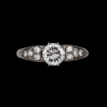 965. A diamond tot. app. 1.30 cts ring. Quality app. H/SI.