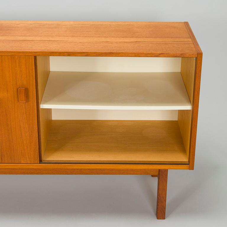 Nils Jonsson, sideboard, "Arild", Bra Bohag, Troeds, 1960-tal.