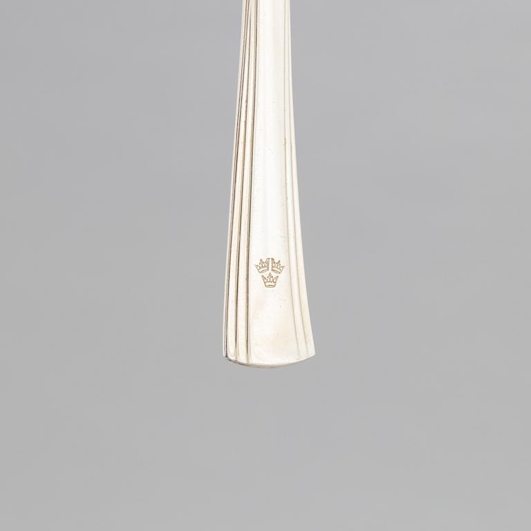 A collection of items from The Swedish America Line.