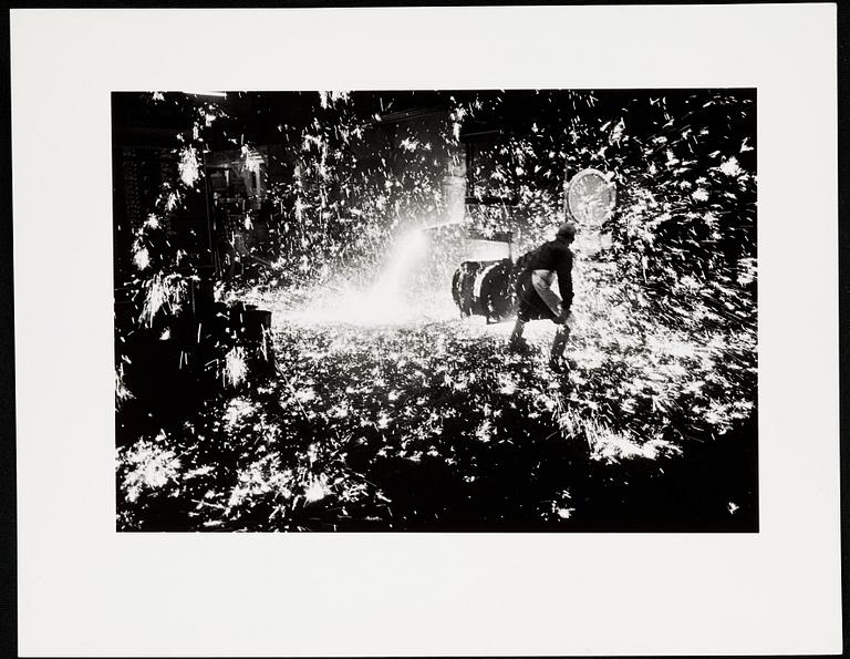 Jean Hermanson, "Tappning av järn, Åminne Bruk", 1970.