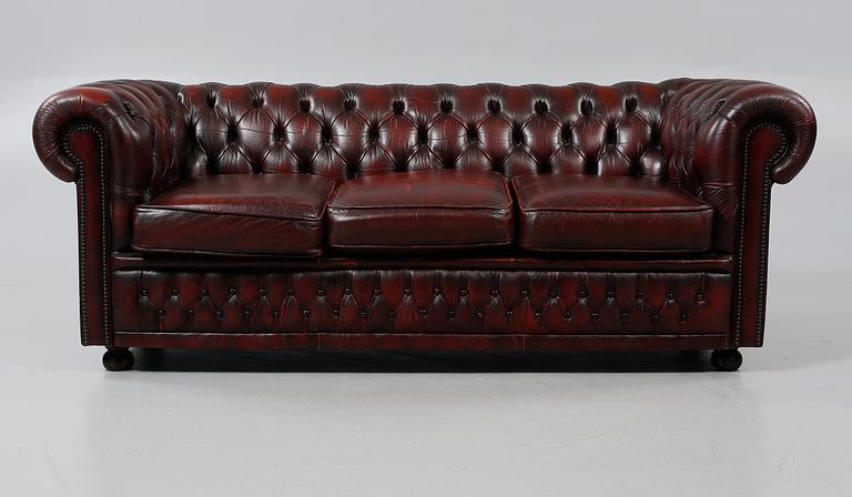 SOFFA, Chesterfield-modell, Winchester Furniture, 1900-talets fjärde kvartal.