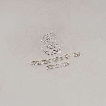 COASTERS, ett par, silver, Borgila, Stockholm, 1928. Vikt 320 g.