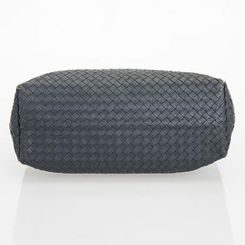Bottega Veneta, 'Medium Garda' bag.
