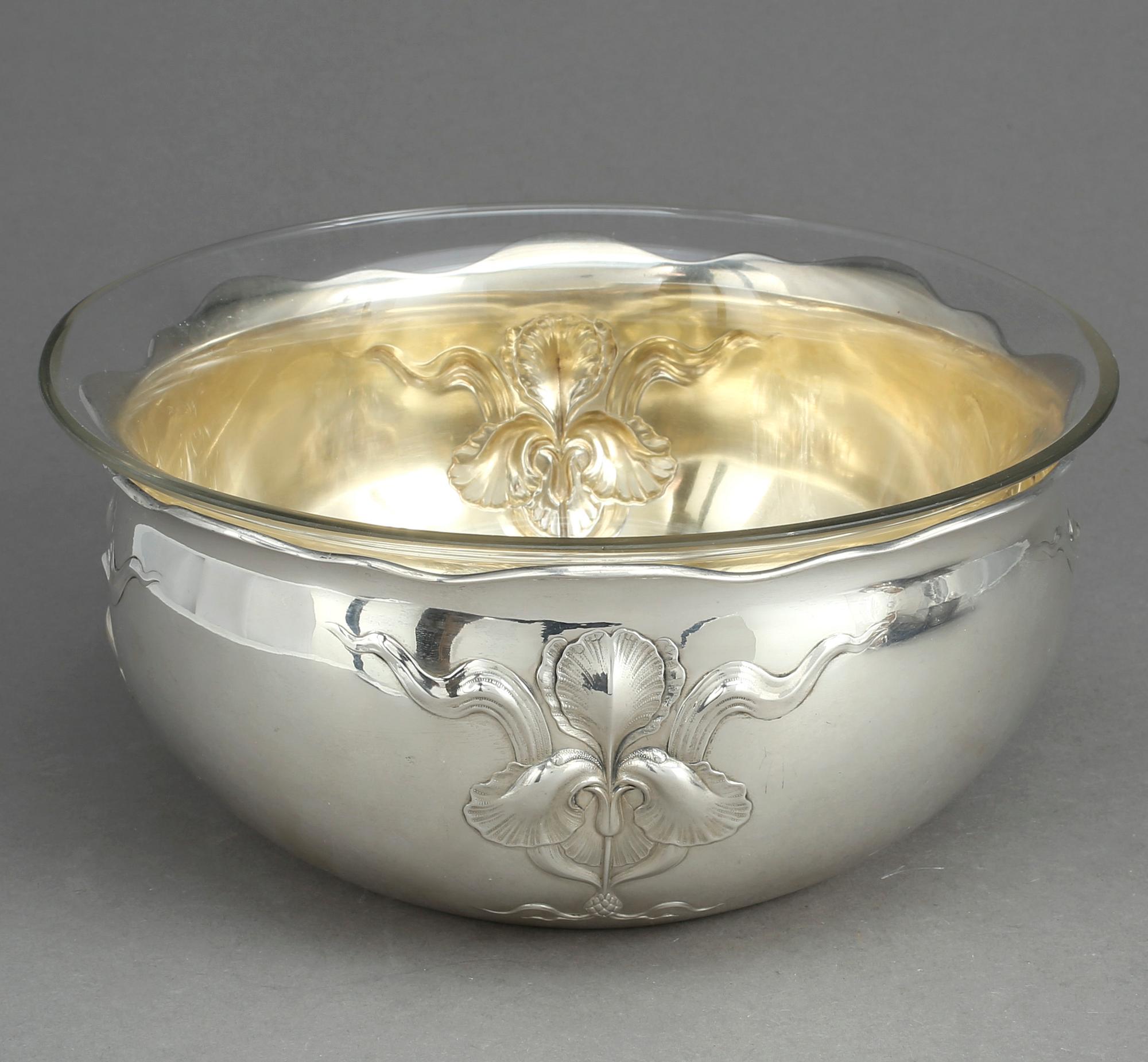 SKÅL, silver, CG Hallberg, Stockholm, 1915. Vikt ca 516 gram.