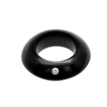 1075. RING, onyx set with brilliant cut diamond, 0.08 cts.