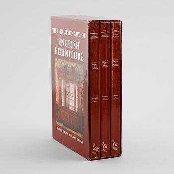 BÖCKER: The Dictionary of English Furniture, Ralph Edwards, Antique Collectors's Club, 1986, 3 volymer.