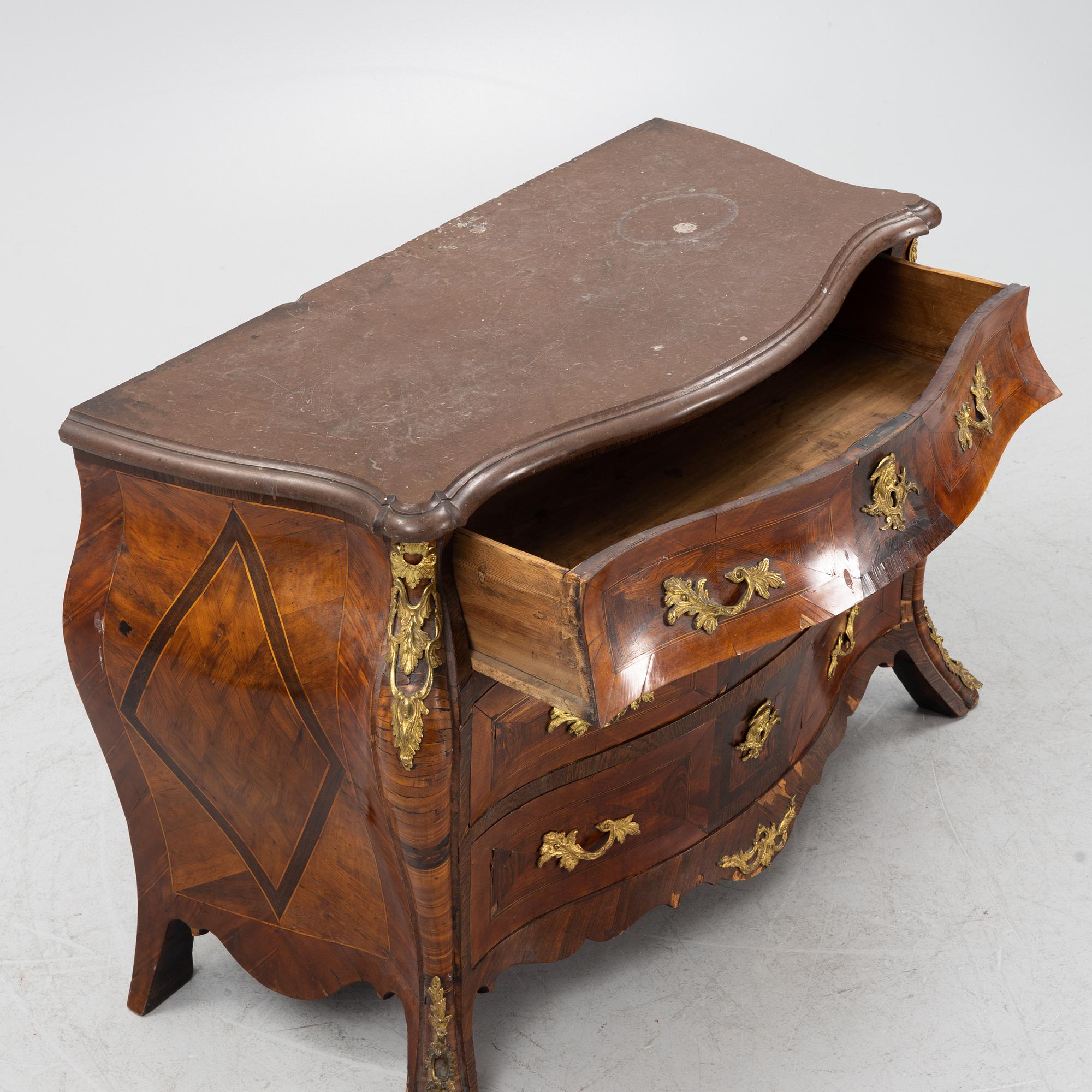 A Swedish Rococo Chest of Drawers, 18th century.