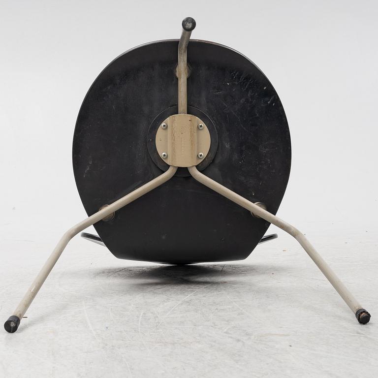 Arne Jacobsen, chairs, 4 pcs, "Ant", Fritz Hansen, Denmark, second half of the 20th century.