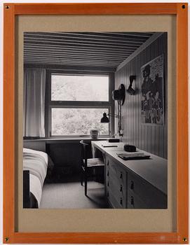Børge Mogensen, 9 framed photographs depicting Mogensen's house at Soløsevej in Gentofte, Denmark.