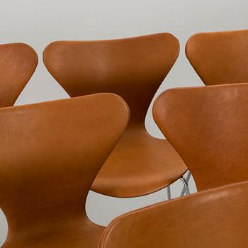 ARNE JACOBSEN, 6 stolar, "Sjuan", Fritz Hansen.