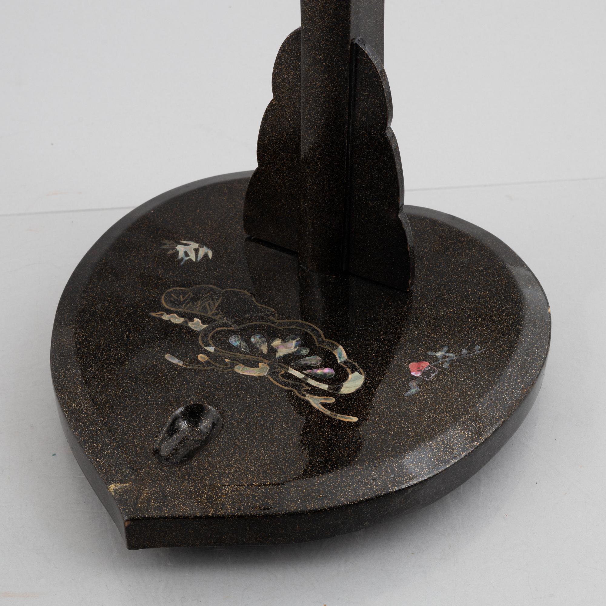 A sword stand, tachikake, Japan, Edo/Meiji.