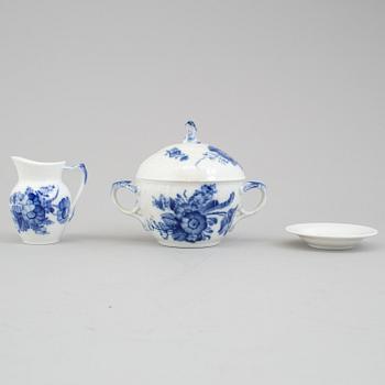 A 27 piece porcelain coffee service from Royal Copenhagen, Denmark.