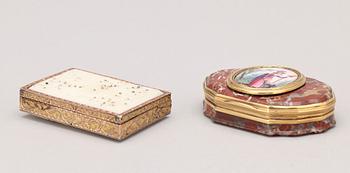 DOSOR, 2 st, sten, 1800-tal.