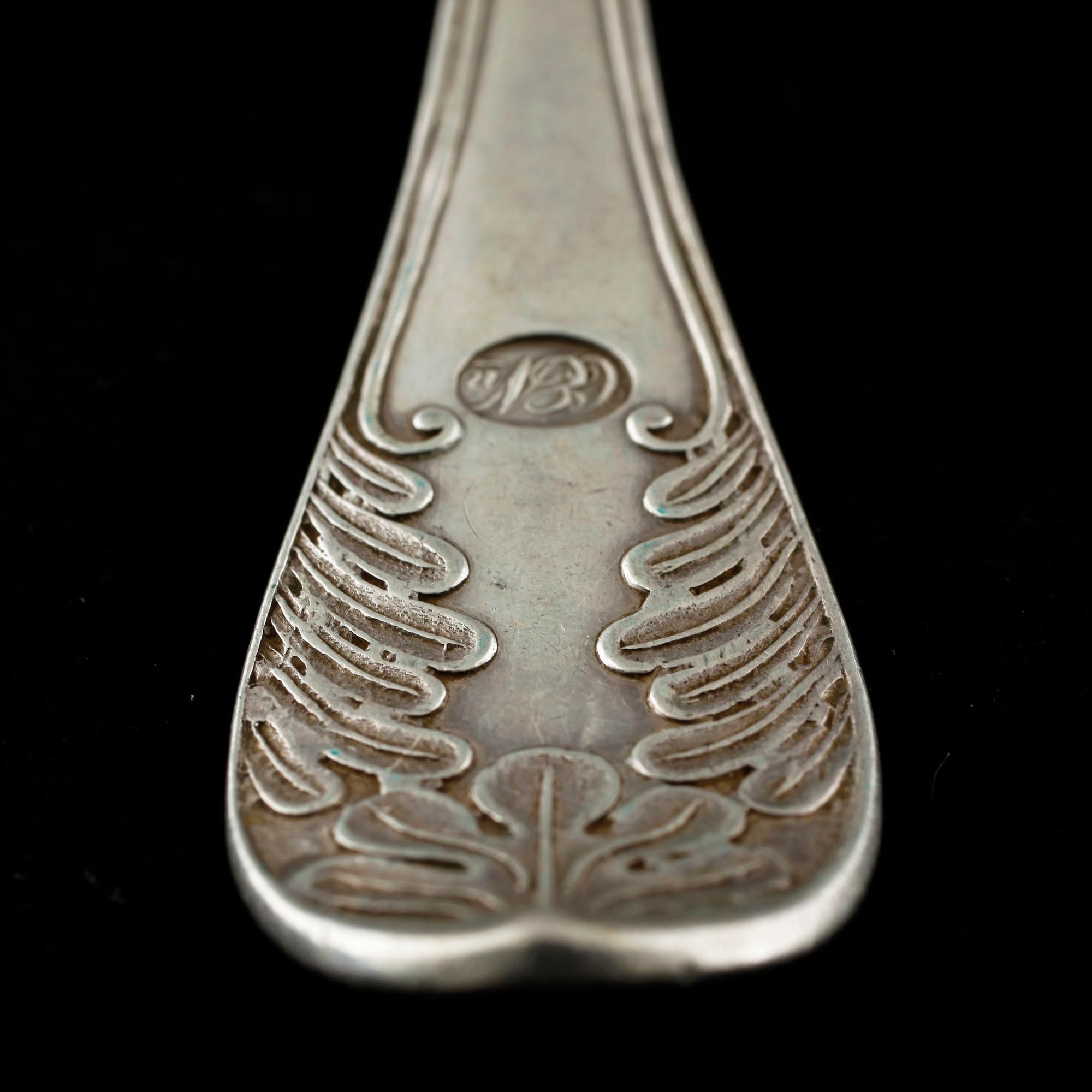15 pieces of swedish 19th century silver cutlery. Weight 890 gram.