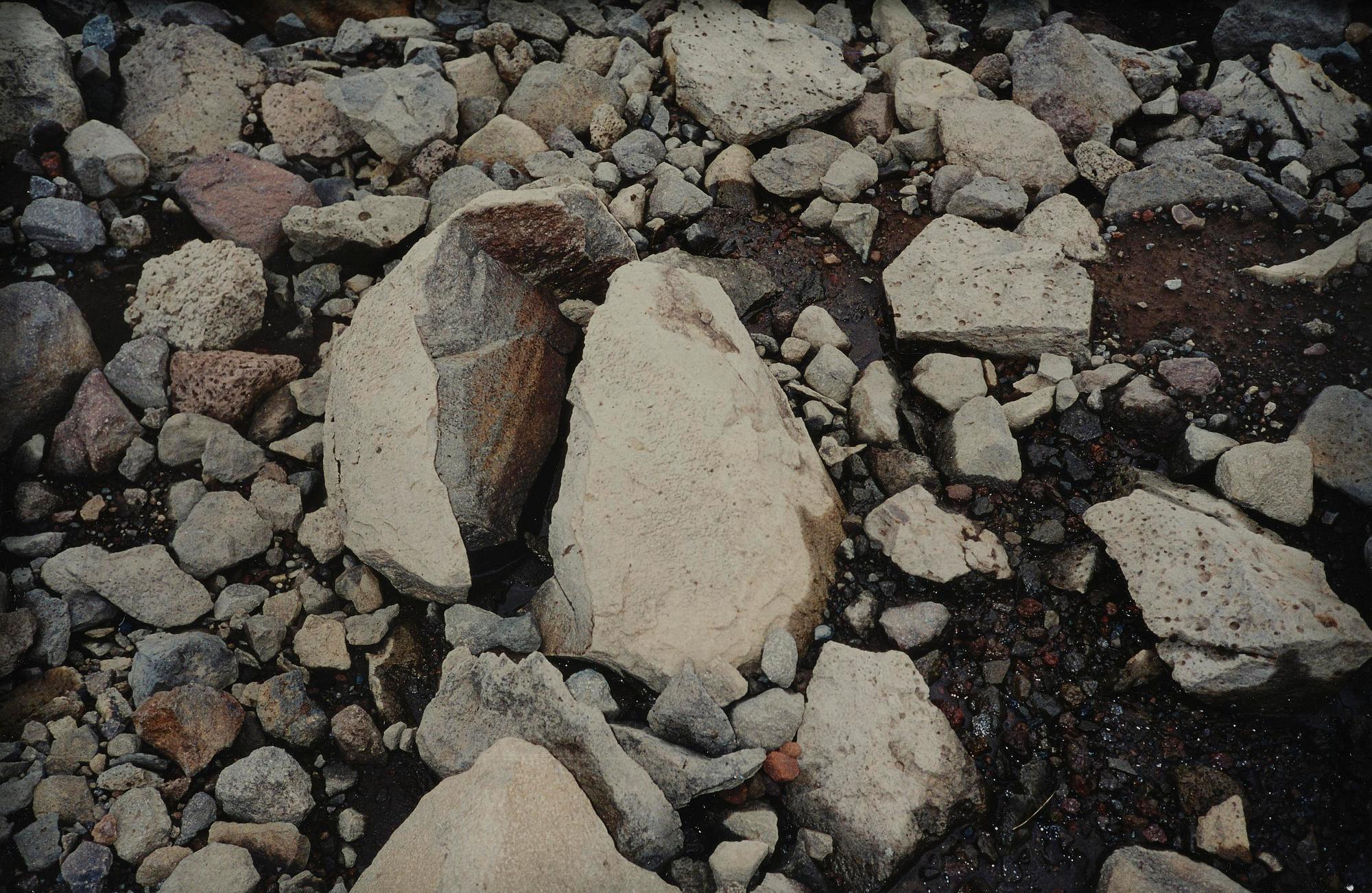 Olafur Eliasson, "Stone Series", 1998.