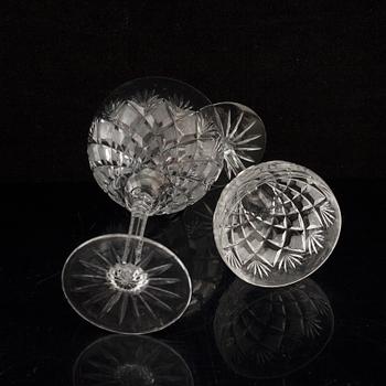 GLASSERVIS, 67 delar. Helga-modell, Flerohopp glasbruk, 1900-talets mitt.
