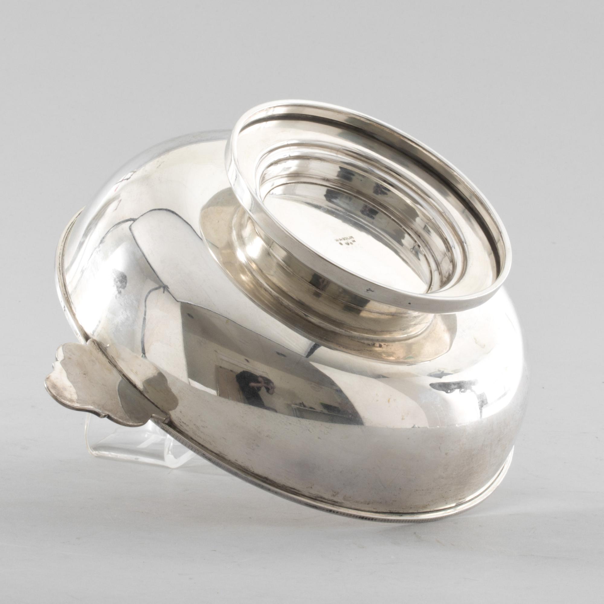 SKÅL, silver, W.A. Bolin, Stockholm, 1935, vikt ca 435g.