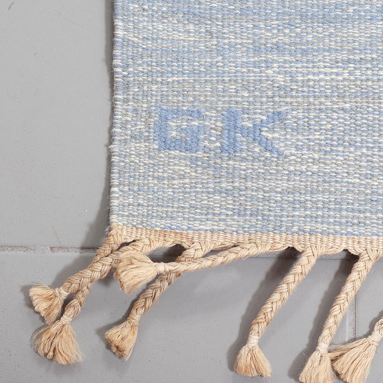 A Swedish Rölakan rug signed GK from the second half of the 20th century, 303 x 202 cm.