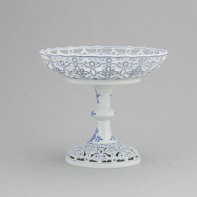KAKFAT, porslin. Meissen, 1900-tal.