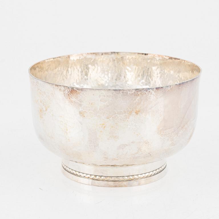 A Swedish silver bowl bearing the mark of GAB, Eskilstuna, 2016.