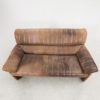 A two seater leather sofa by De Sede, Schweiz second half of the 20th century.