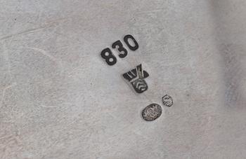 KAFFESERVIS, 3 delar, silver, rokokostil, svenska importstämplar, 1900-tal. Totalvikt ca 1200 gram.