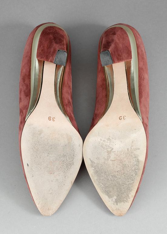 PUMPS, Escada.