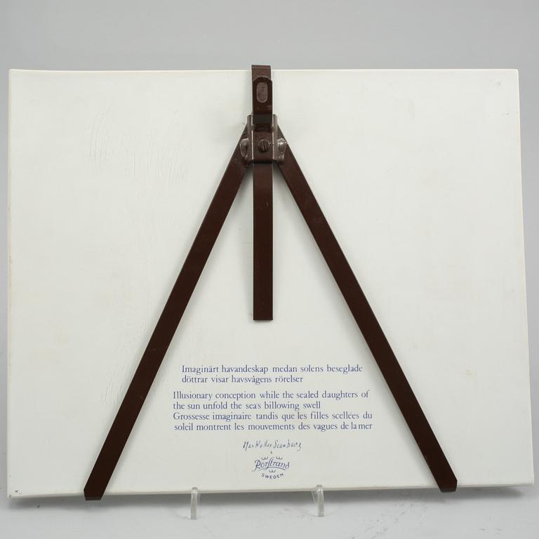 VÄGGPLAKETT, porslin, Max Walter Svanberg, Rörstrand, 1900-talets andra hälft.