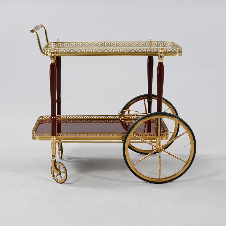 SERVERINGSVAGN, 1900-talets andra hälft.