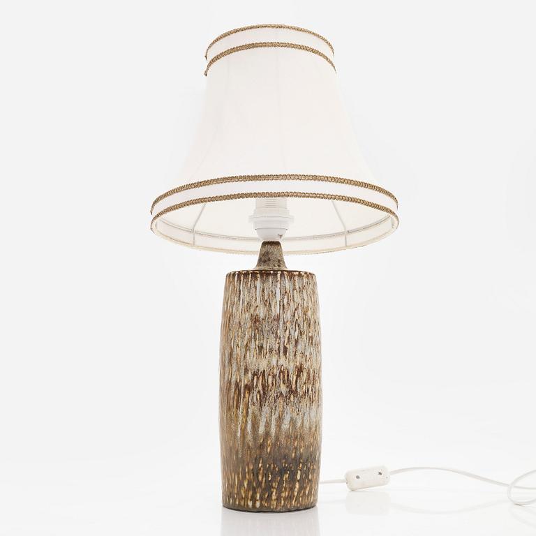 Gunnar Nylund, a stoneware table lamp and pen holder, Rörstrand, mid-20th century.