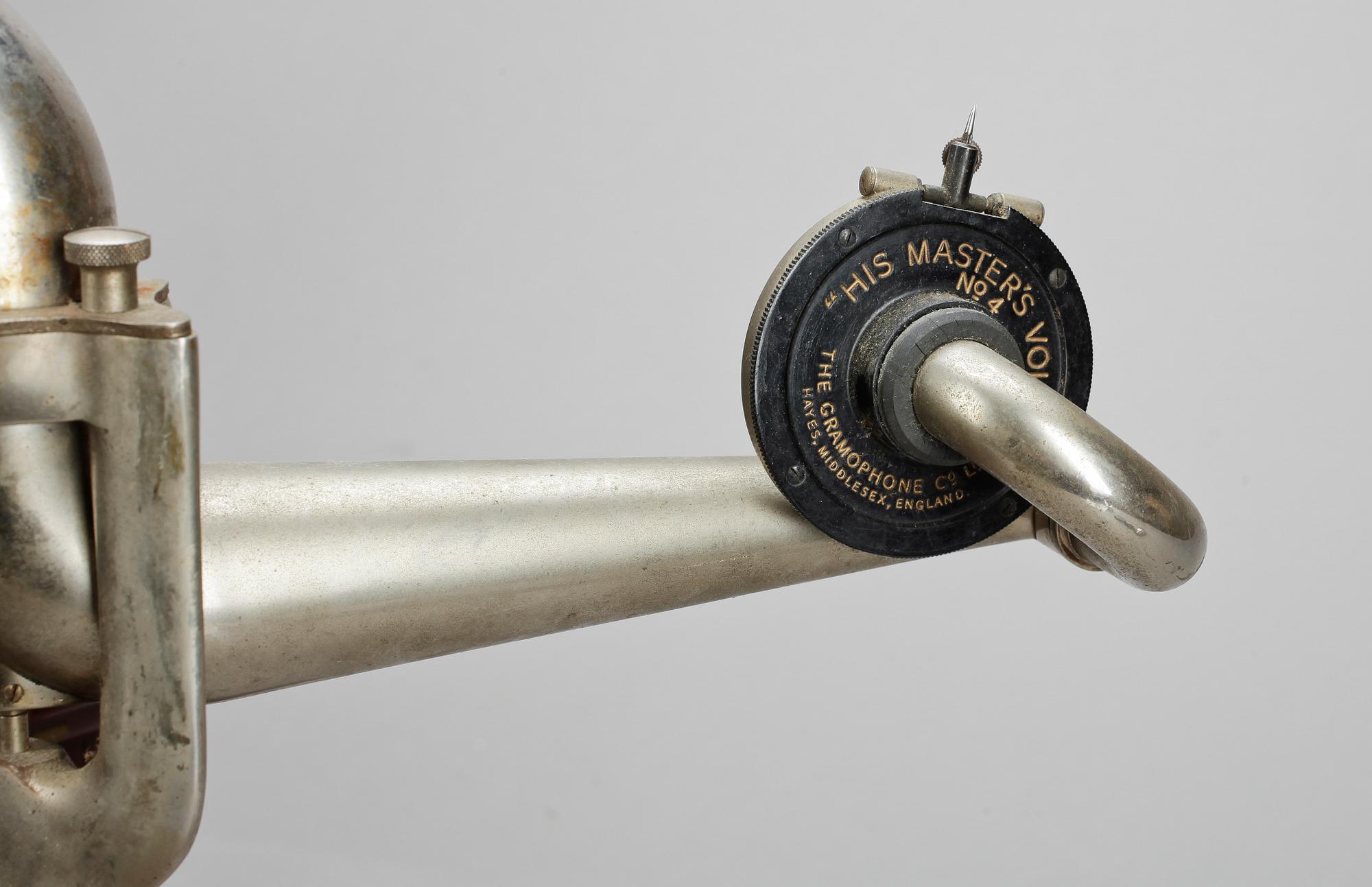 GRAMMOFONSPELARE, England, daterad -29.