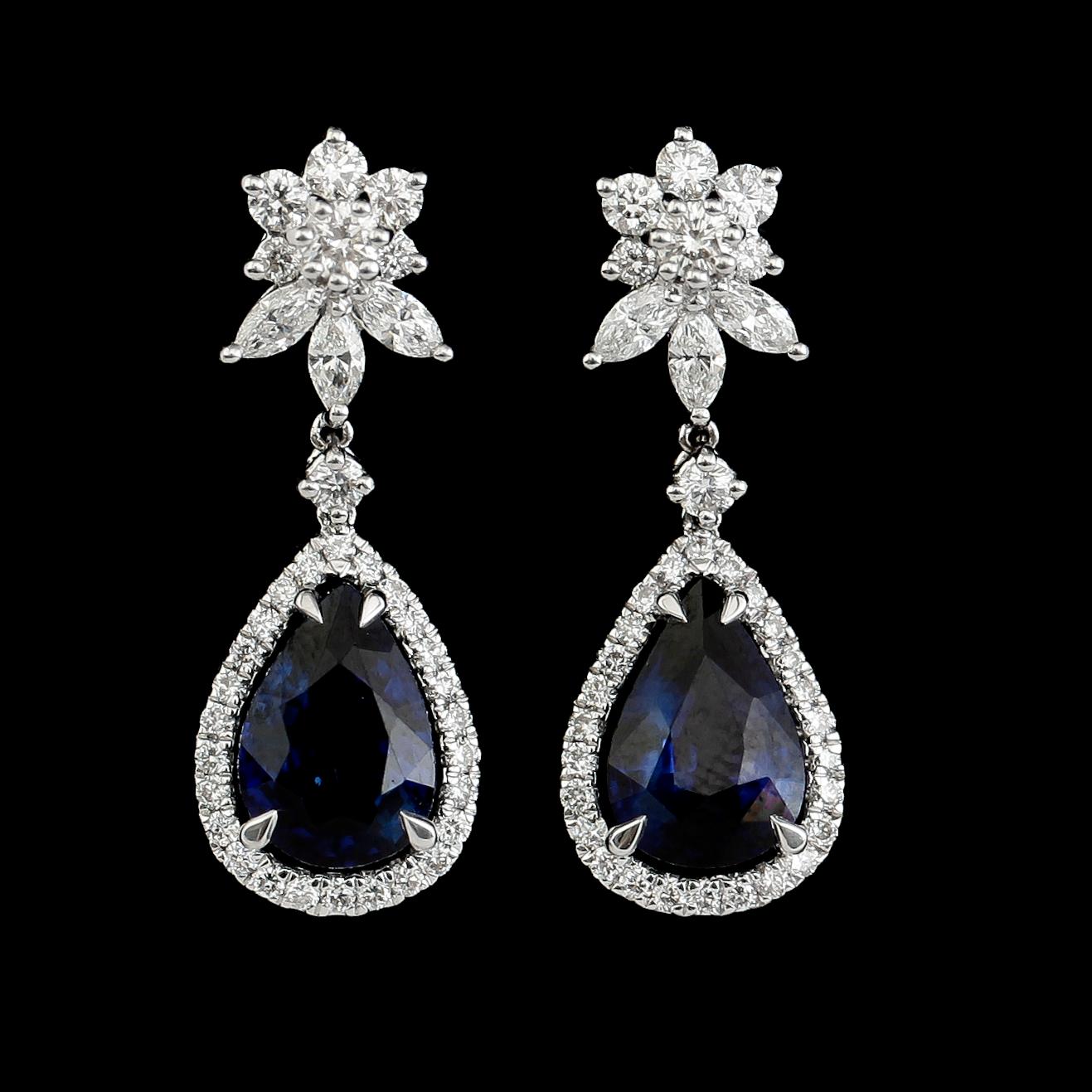 ÖRHÄNGEN, 1 par, 18 k vitguld, blå safirer tot ca 3.17 ct, briljant/navettlipade diamanter tot ca 0.90 ct.