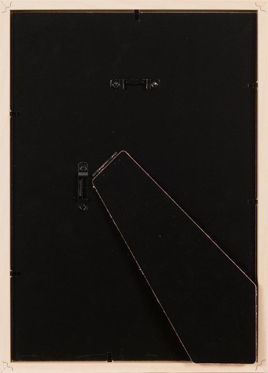 Heikki Orvola, kirjontatyö, "Kenin päähine" -sarja, signeerattu Heikki Orvola 2018.