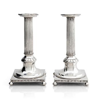 274. Gustaf Henrik Sidwall, ljusstakar, ett par, silver, Norrköping 1798. Gustavianska.