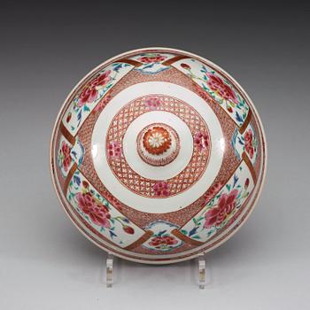 STEKHUV, kompaniporslin. Qingdynastin, Qianlong (1736-95).