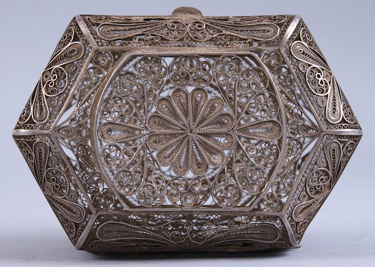 SKRIN, silver, bär stämplar Ryssland, 1865. Vikt 286 gram.