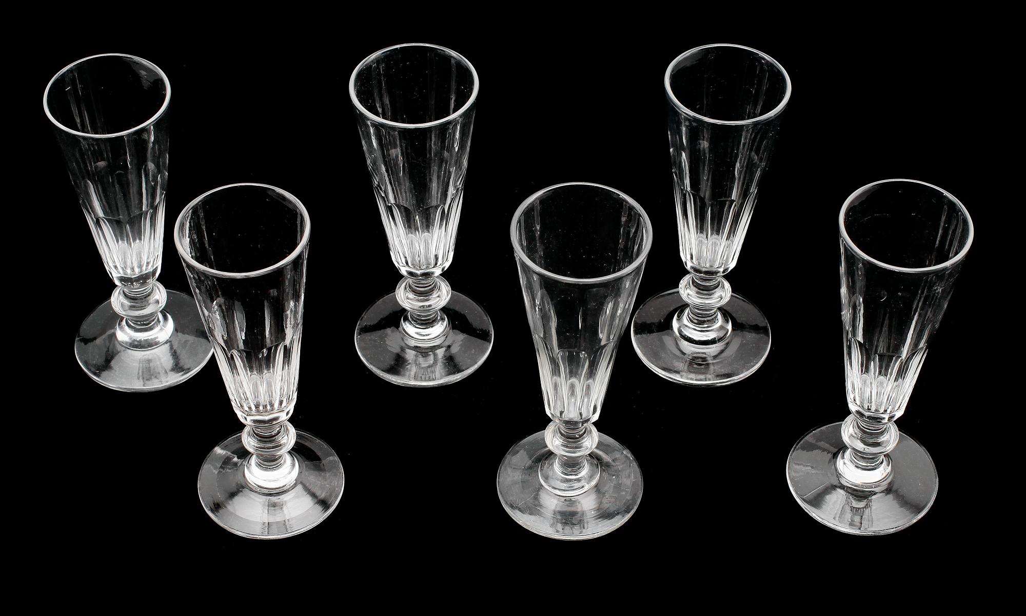 CHAMPAGNESTRUTAR, 6 st, glas, 1800-talets andra hälft.